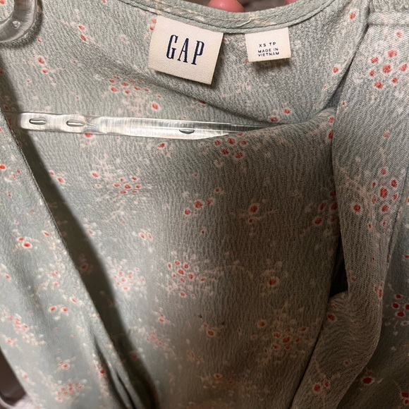 Gap spring green long dress in XS - Picture 2 of 2